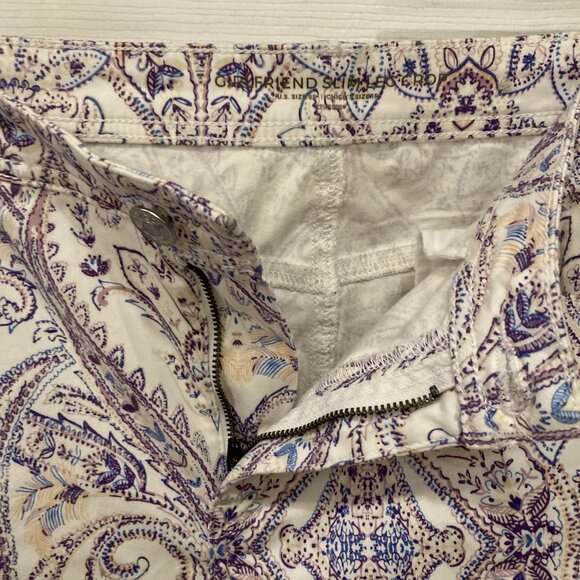 Chico's "Girlfriend Slim Leg Crop" Capris (says 1R... but...!) - Picture 9 of 9